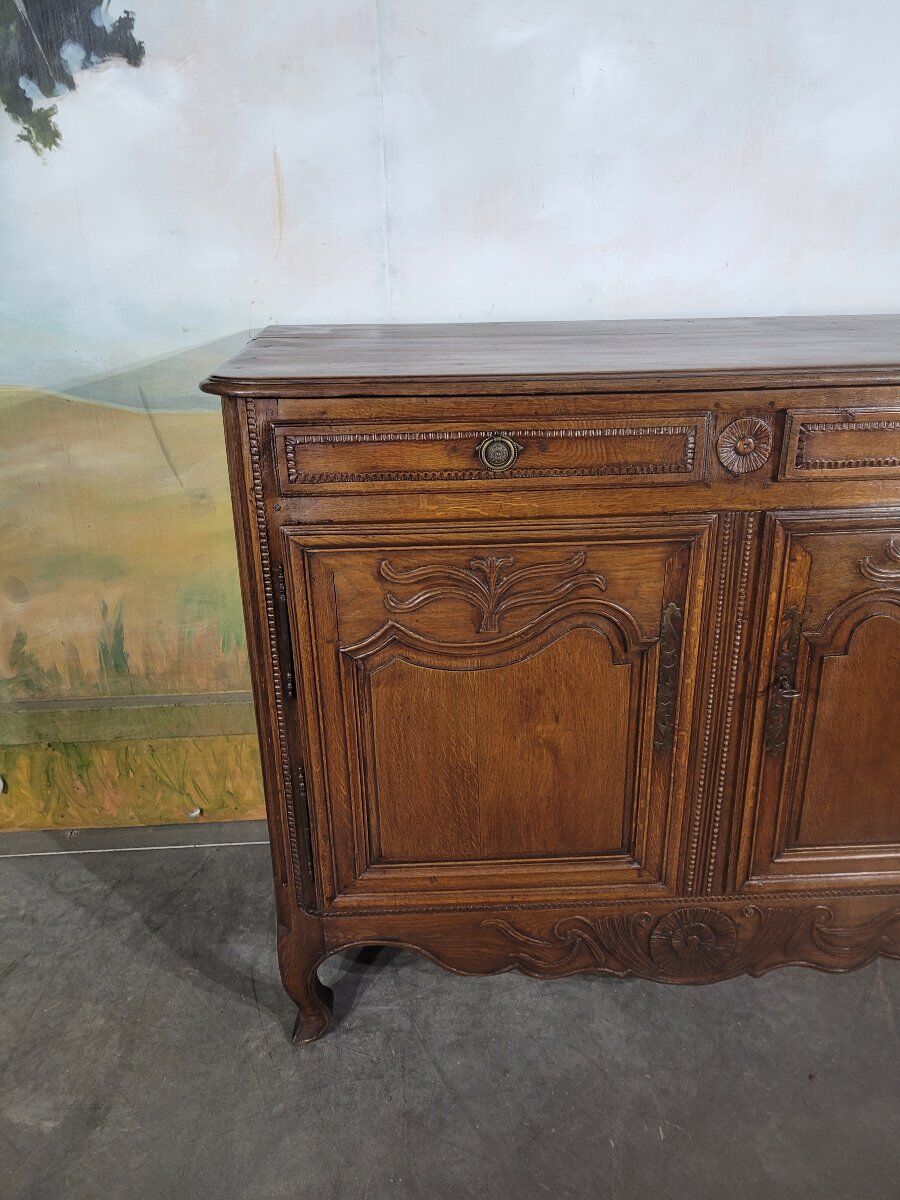 Carved buffet in solid oak