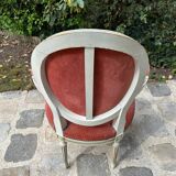 Paire de fauteuils  médaillons de style Louis  XVI