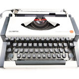 Typewriter, olympia traveller luxury  white