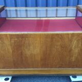 Store window counter
