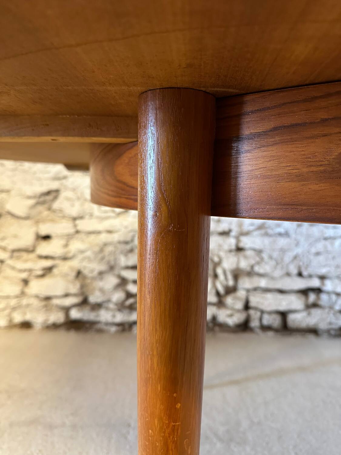 1960s Scandinavian extendable teak round table