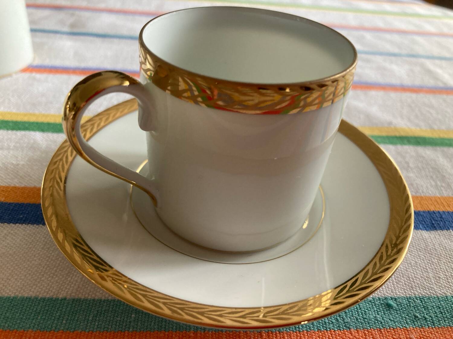 6 tasses à café et soucoupe porcelaine de Limosges