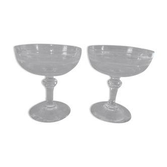 2 glasses of old crystal champagne 2 fluted friezes