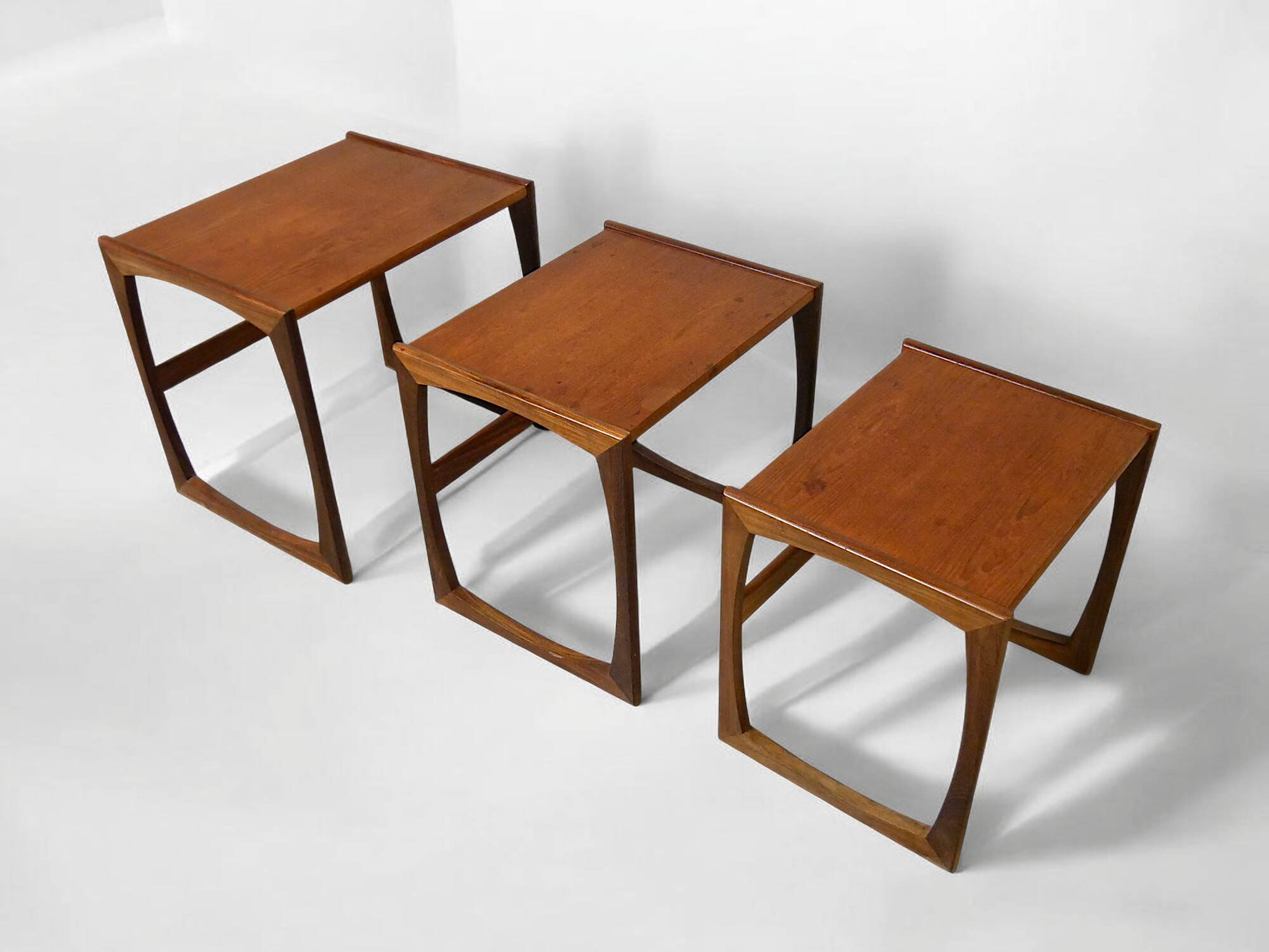 G-PLAN nesting table in teak - vintage 1960s