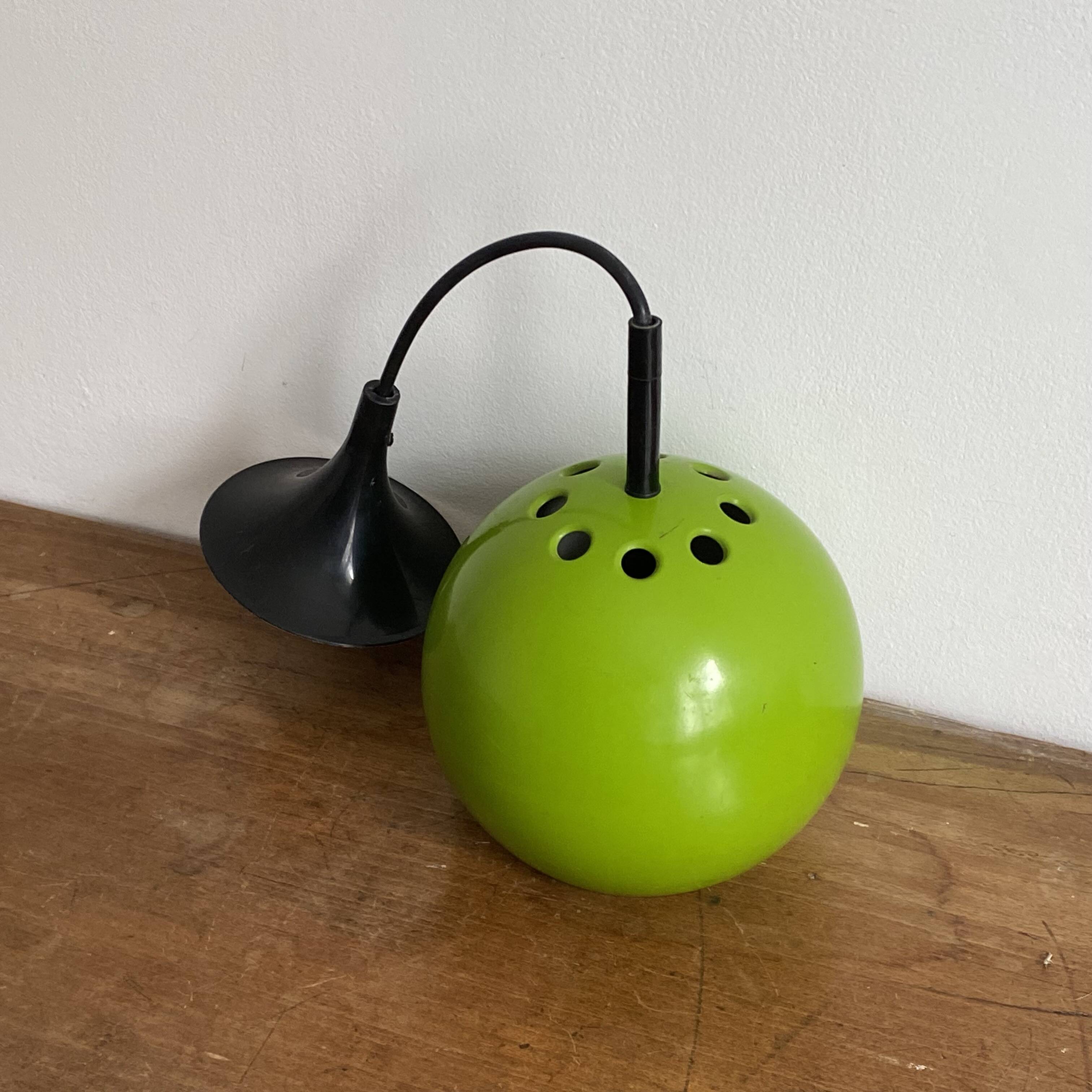 Paire de suspension eye ball par lita. 1970. vert.