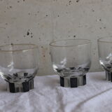 7 glasses to shoot / art deco liqueur white and black