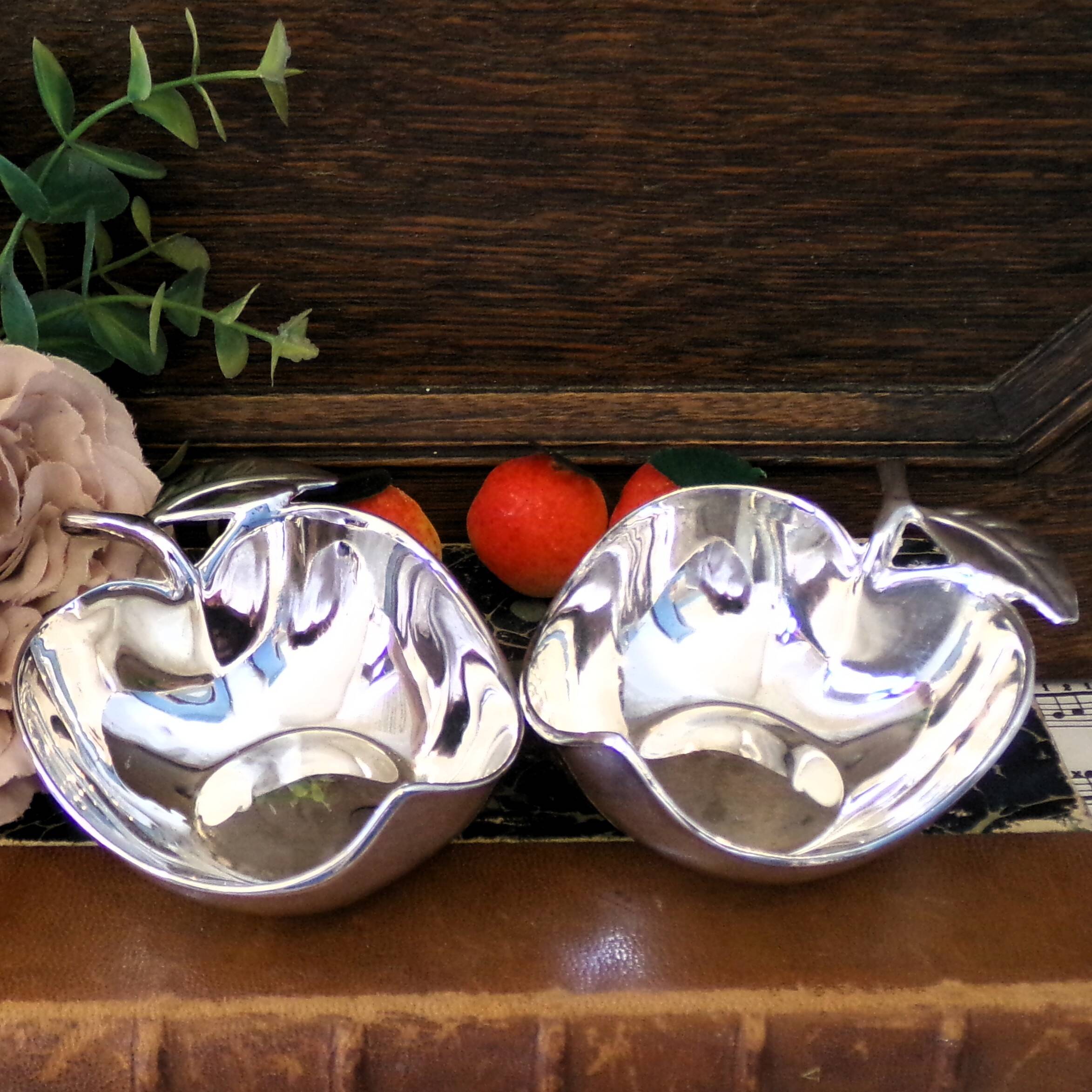 Small silver-plated apple bowls / Trinket dish