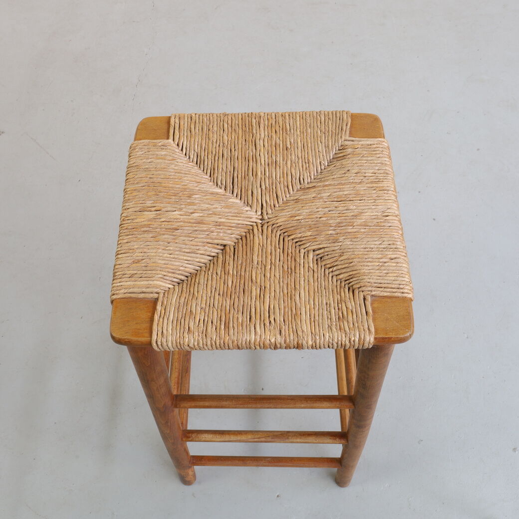 Brutalist barstools in wood and rush, 1970s, set of 4
