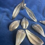 Decorative object and cigar/cigarette service