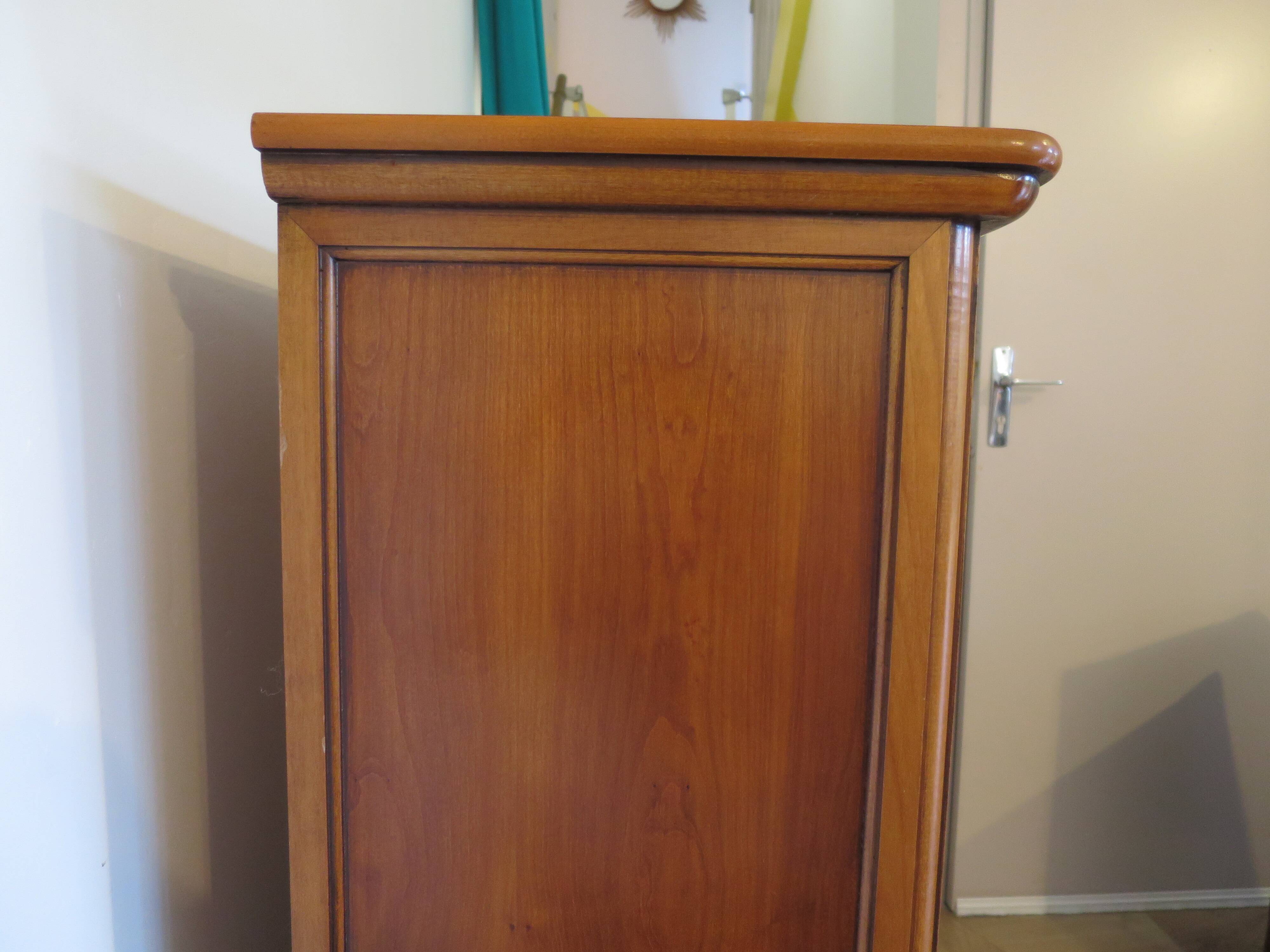 Rare Louis Philippe chest of drawers with 7 drawers from the 80s in cherry wood