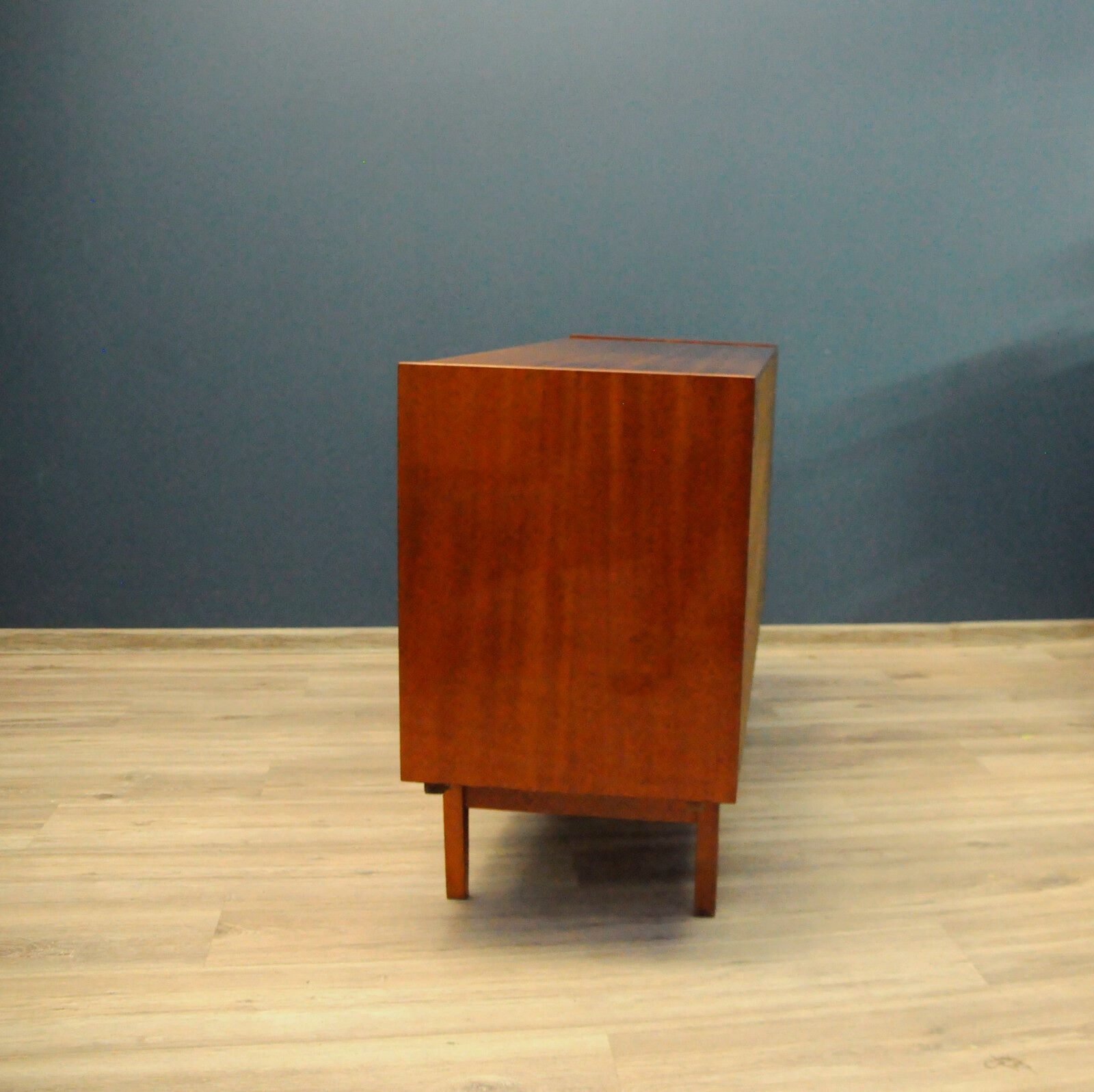 Violetta chest of drawers