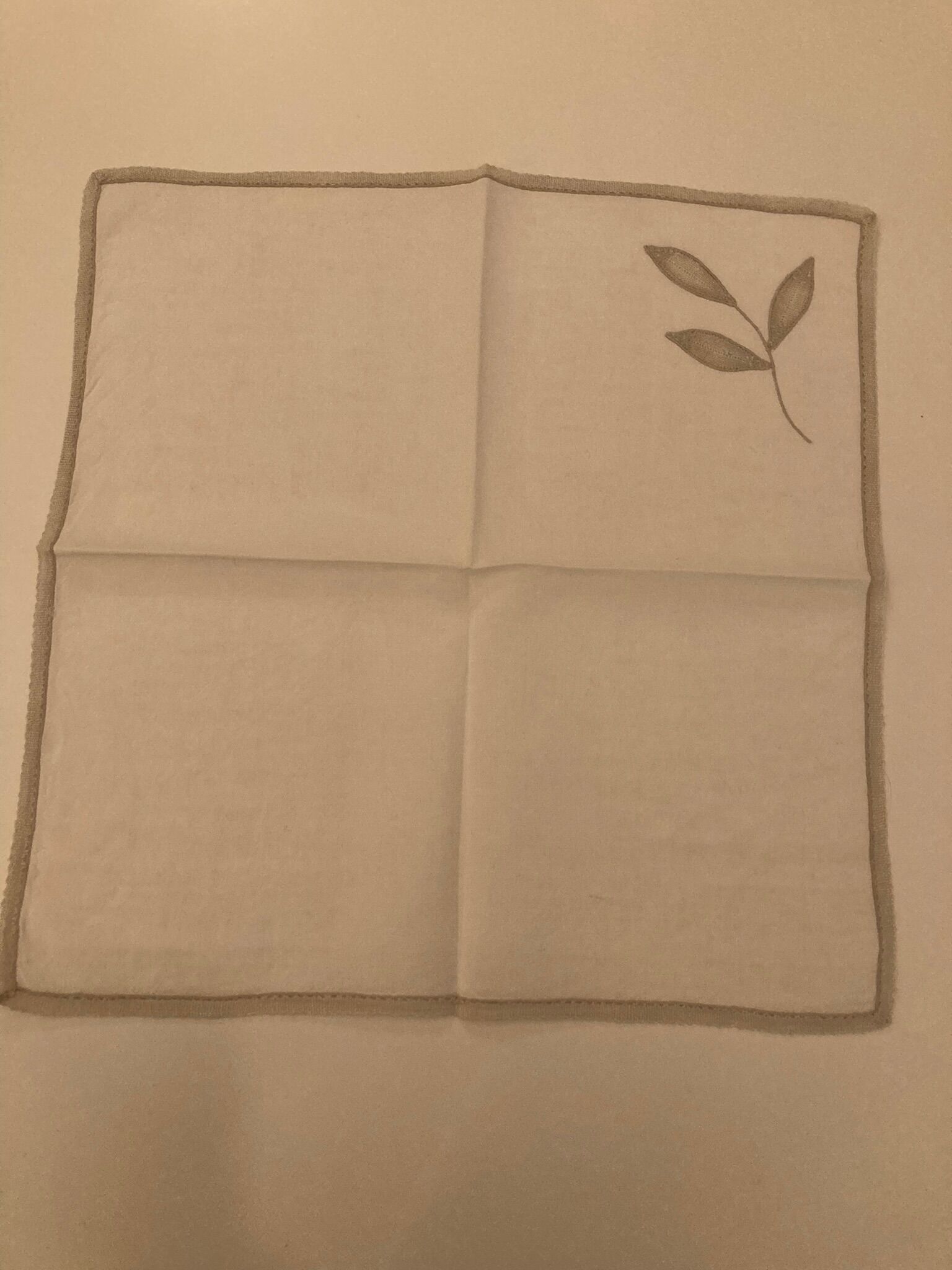 Lot de 8 serviettes anciennes, brodées main
