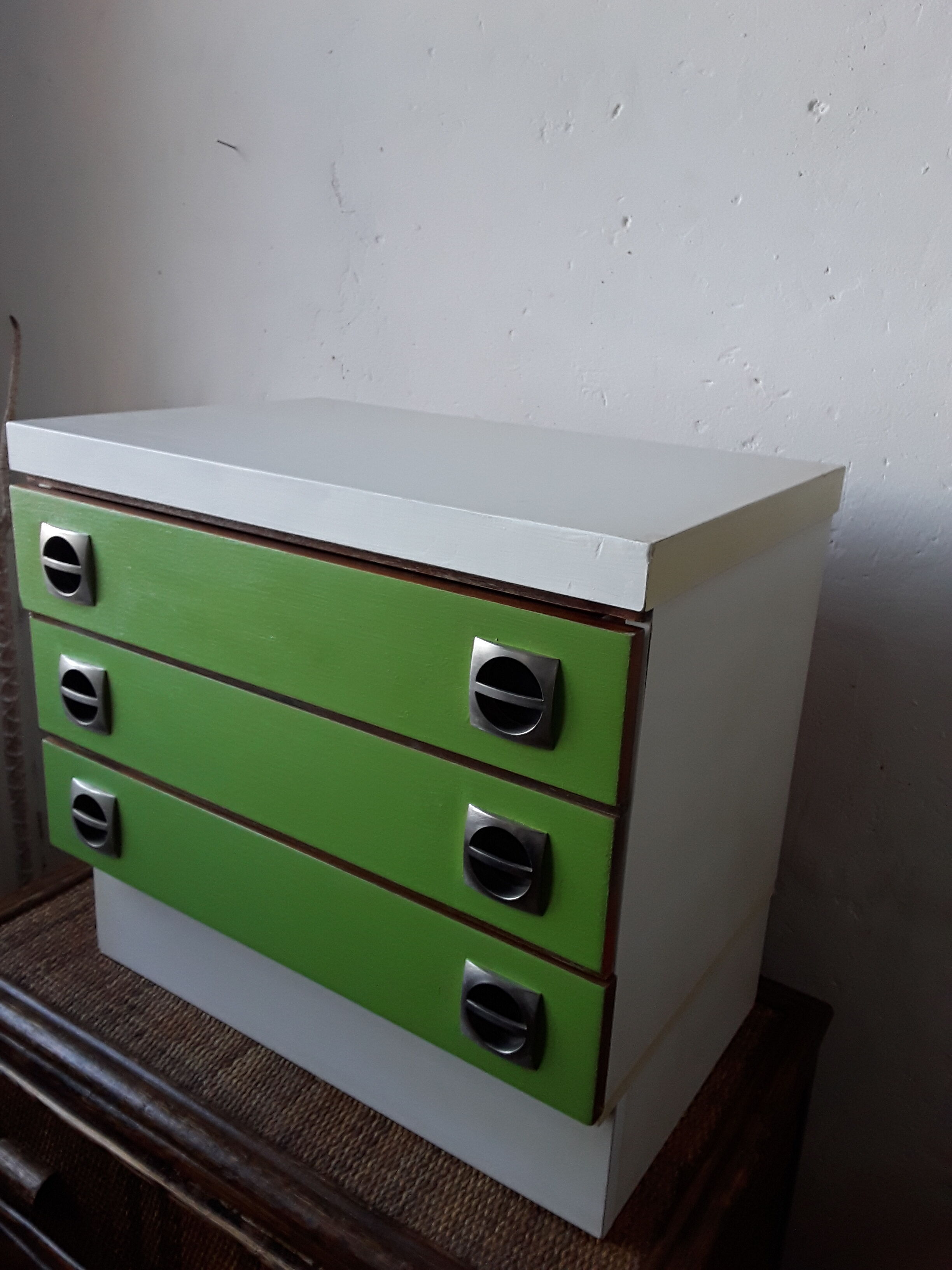 Vintage 70s dresser
