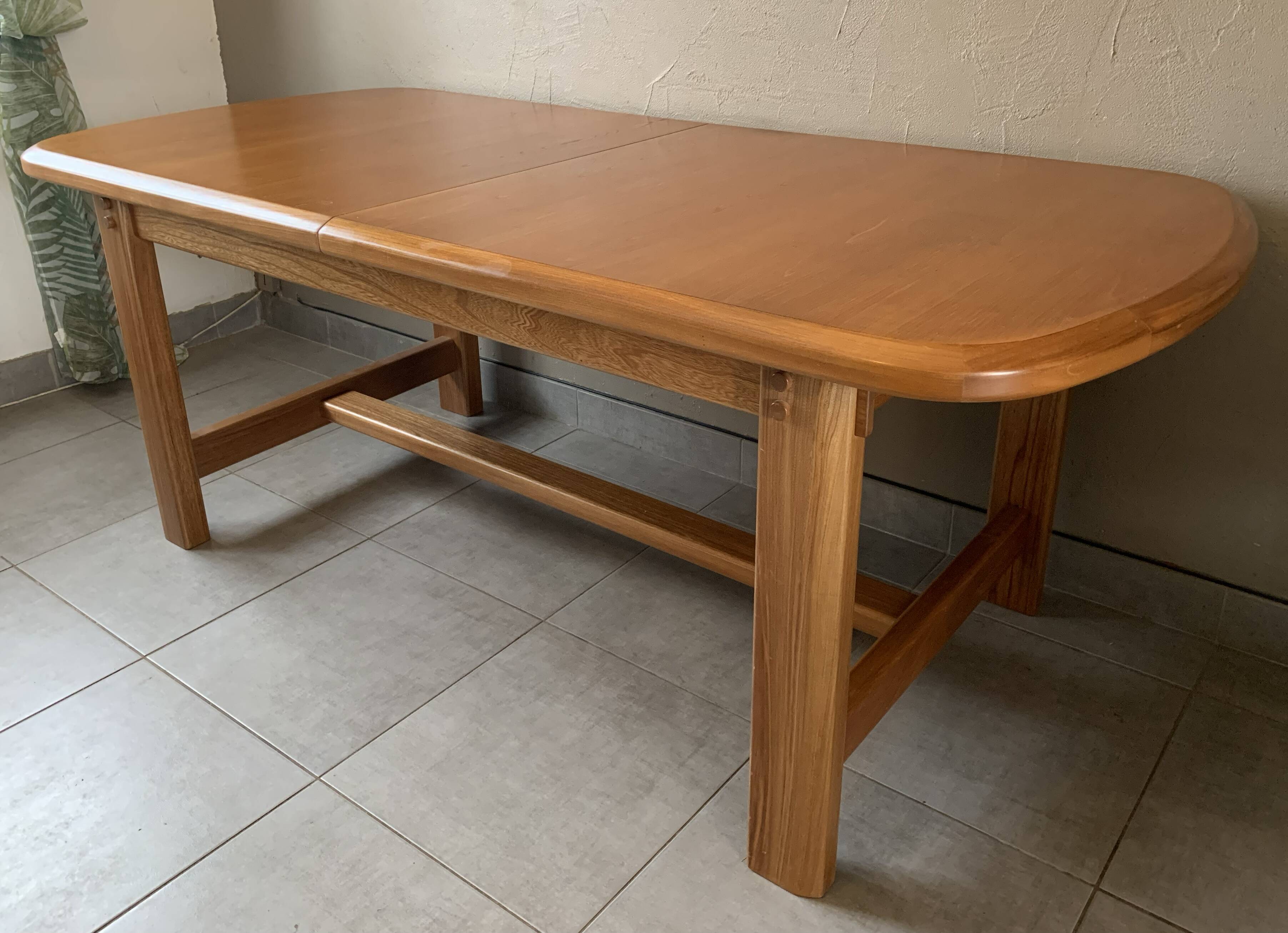 Regain House Elm Dining Room Set