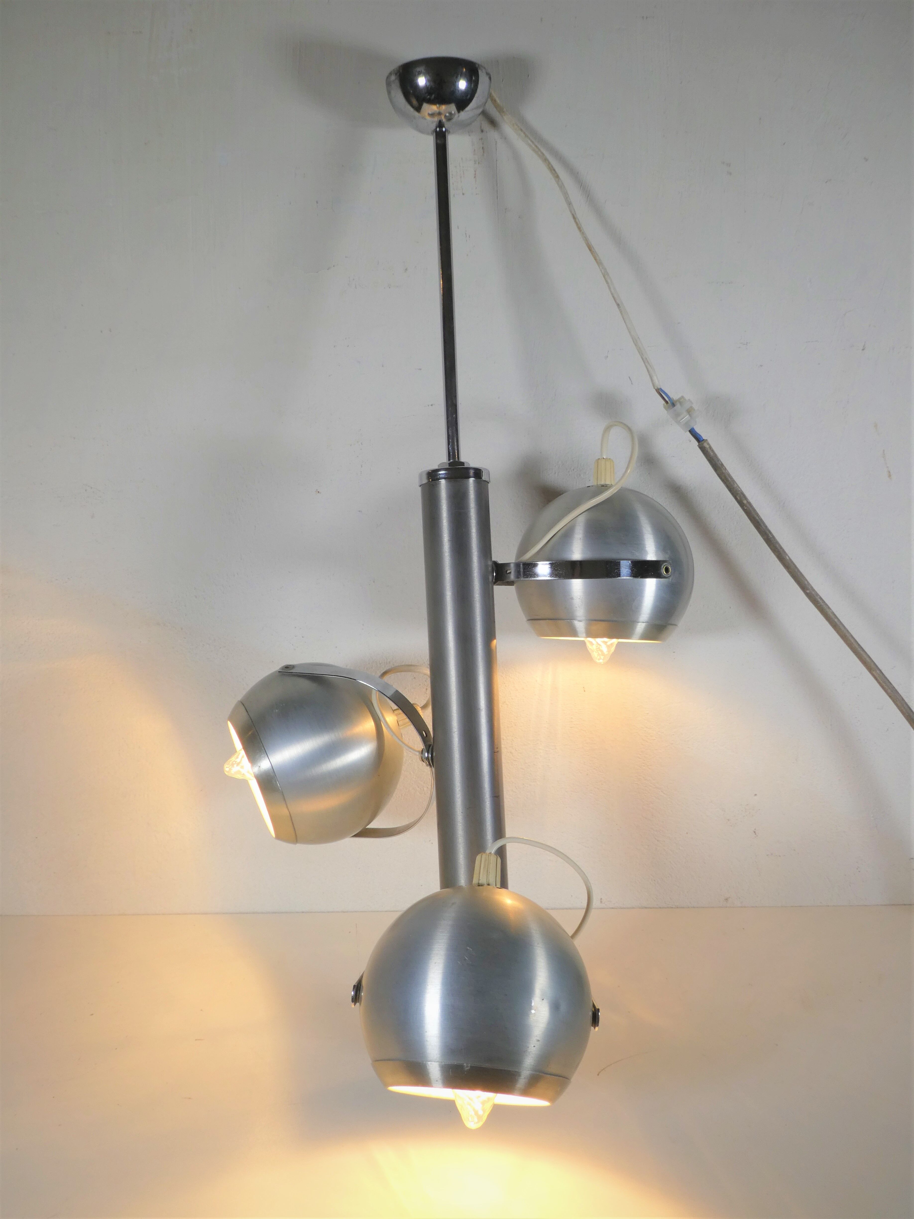 Suspension eye ball