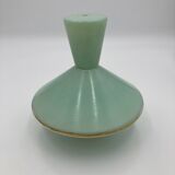 Green and gold saucer suspension