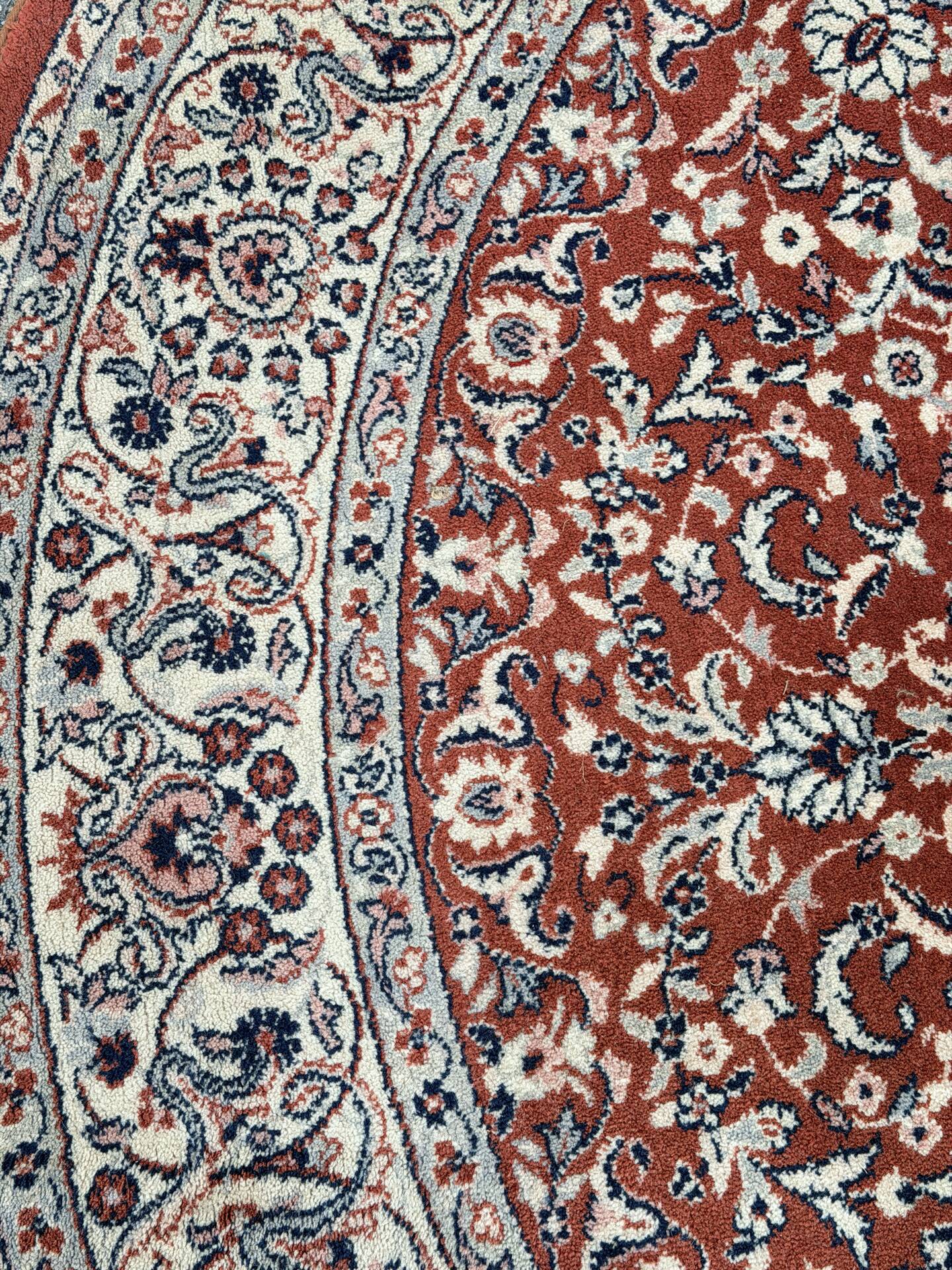 Large round vintage "Concerto" rug by Louis de Poortere – Persian style