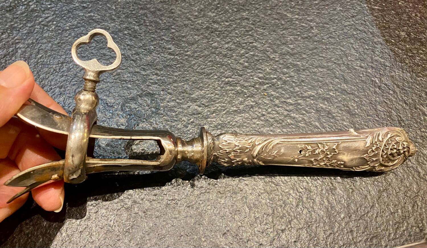 Silver-plated serving cutlery for leg of lamb