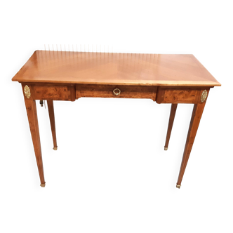 Petit bureau plat style louis xvi pieds fuseaux