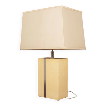 Lampe de table géométrique en parchemin et métal de Tommaso Barbi, rationaliste italien.