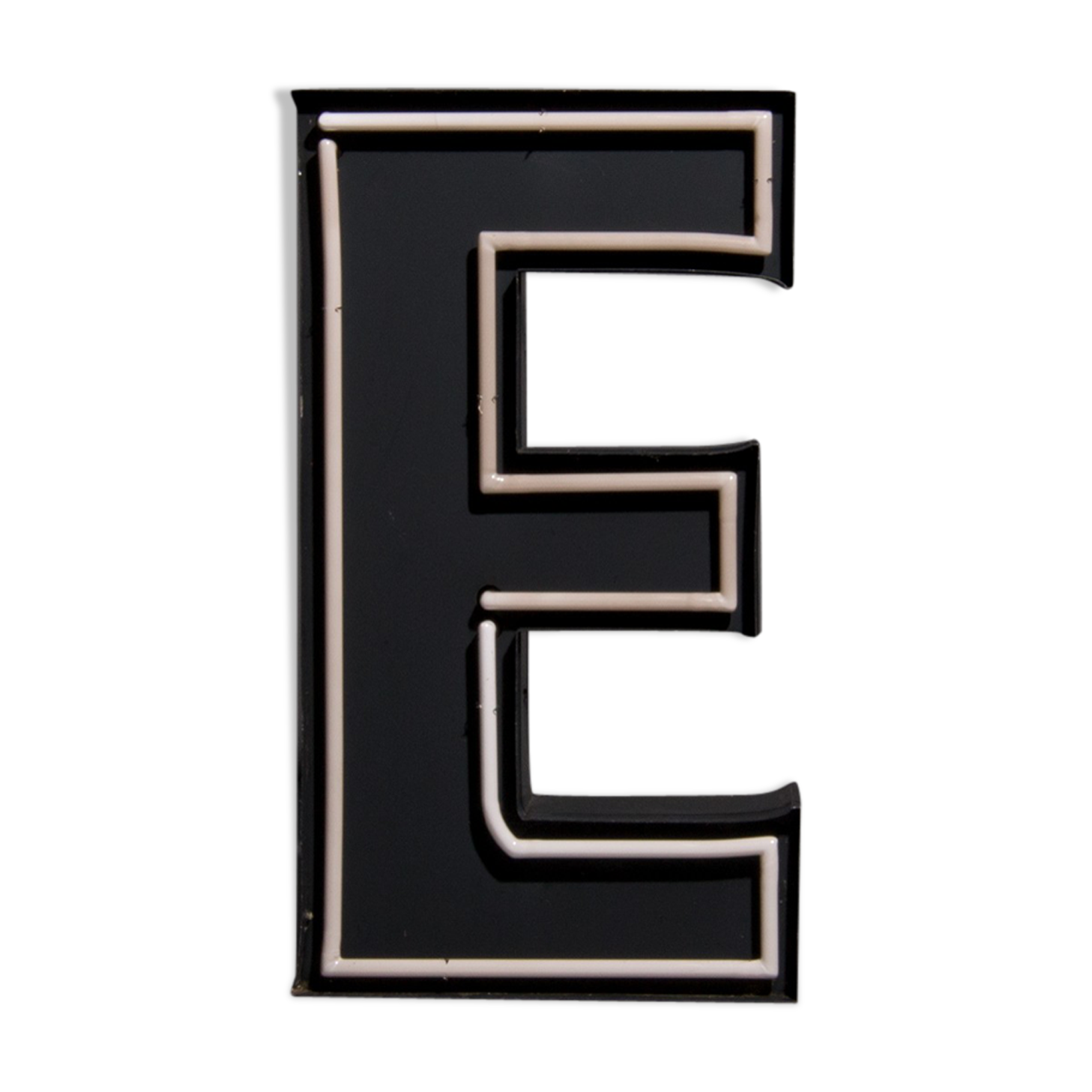 Lettre publicitaire XL avec néon éclairage "E"
