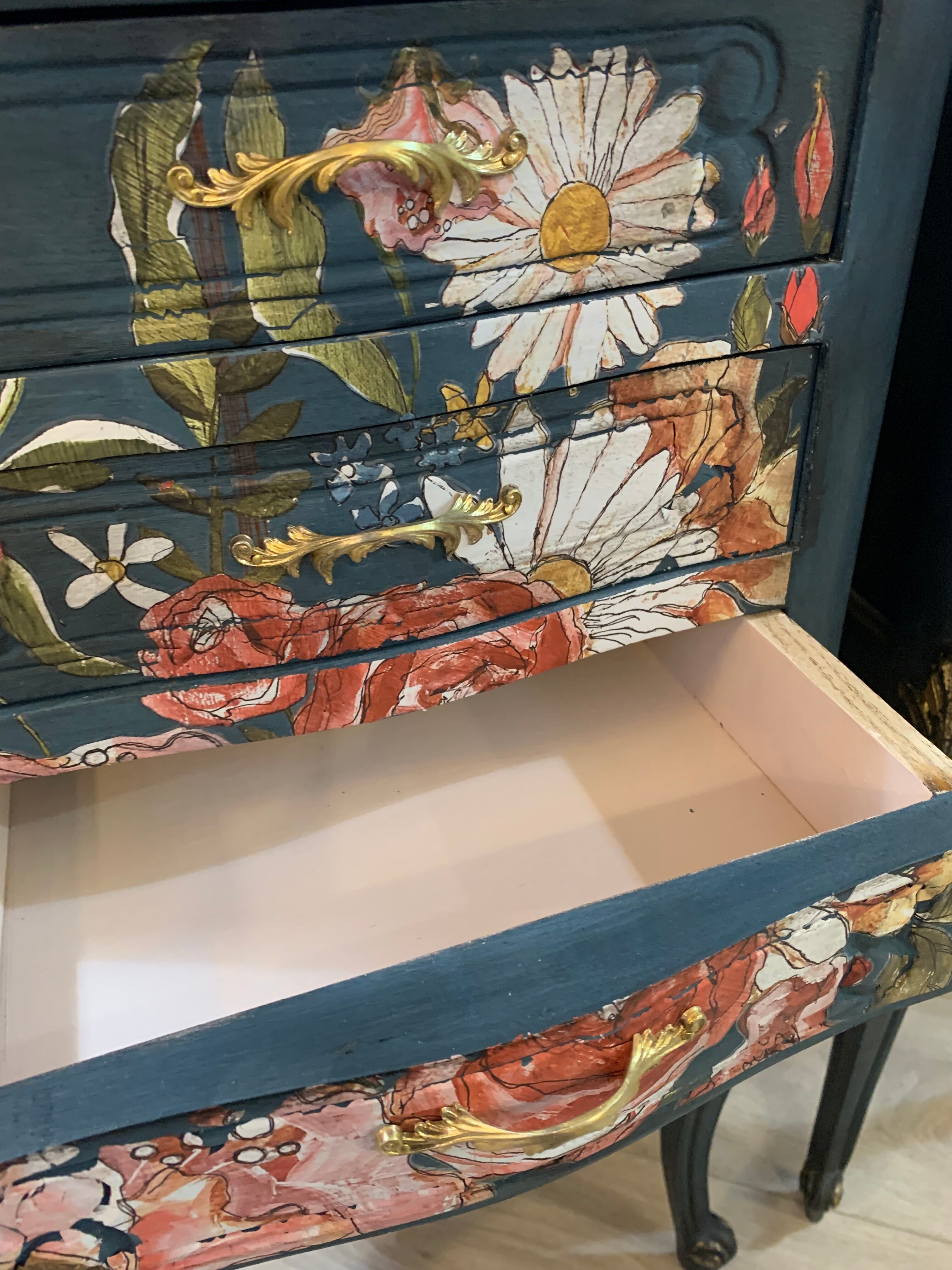 Decorated and patinated bedside tables