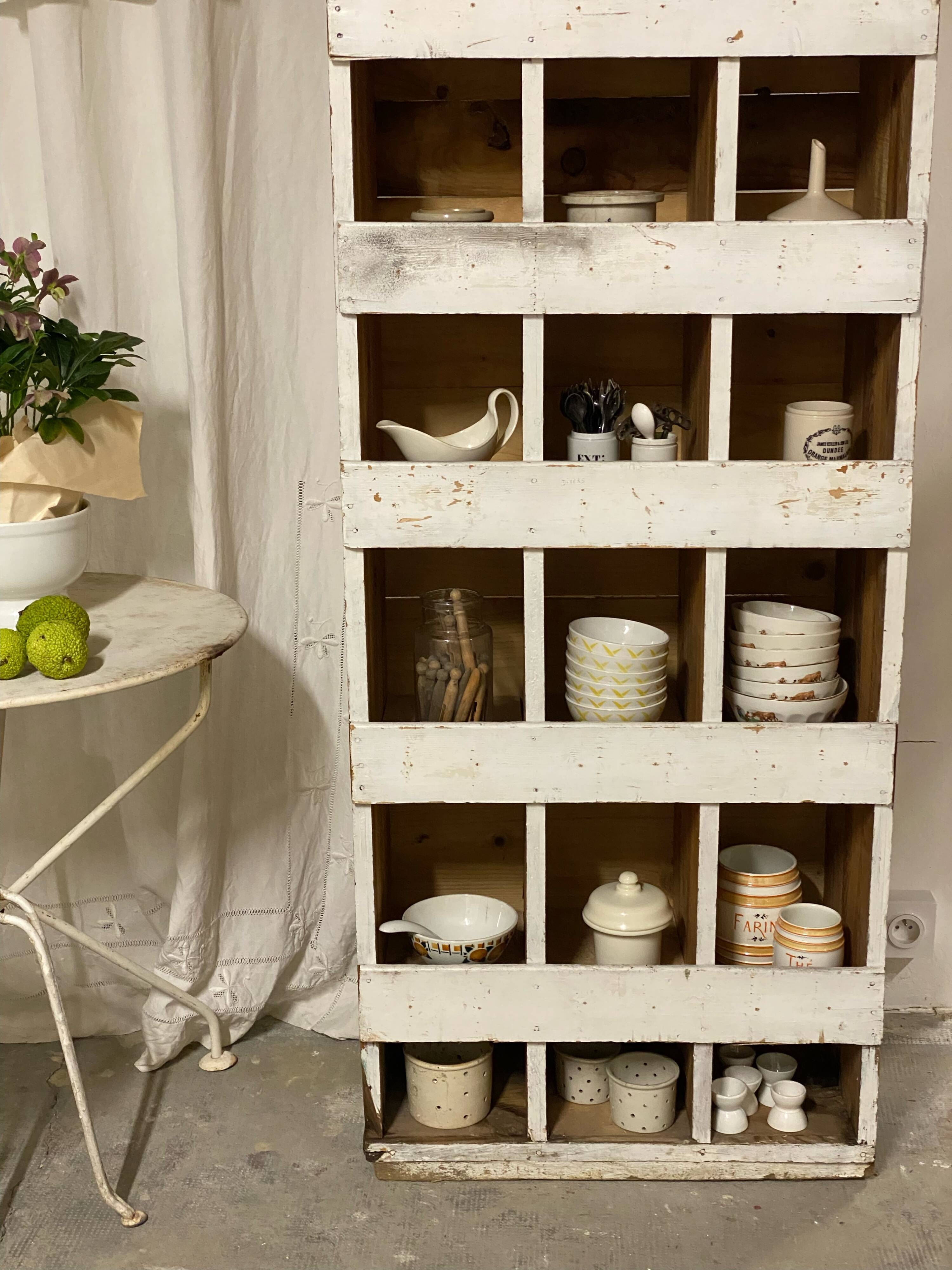 Workshop furniture with lockers