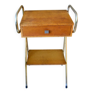 Table de chevet dans