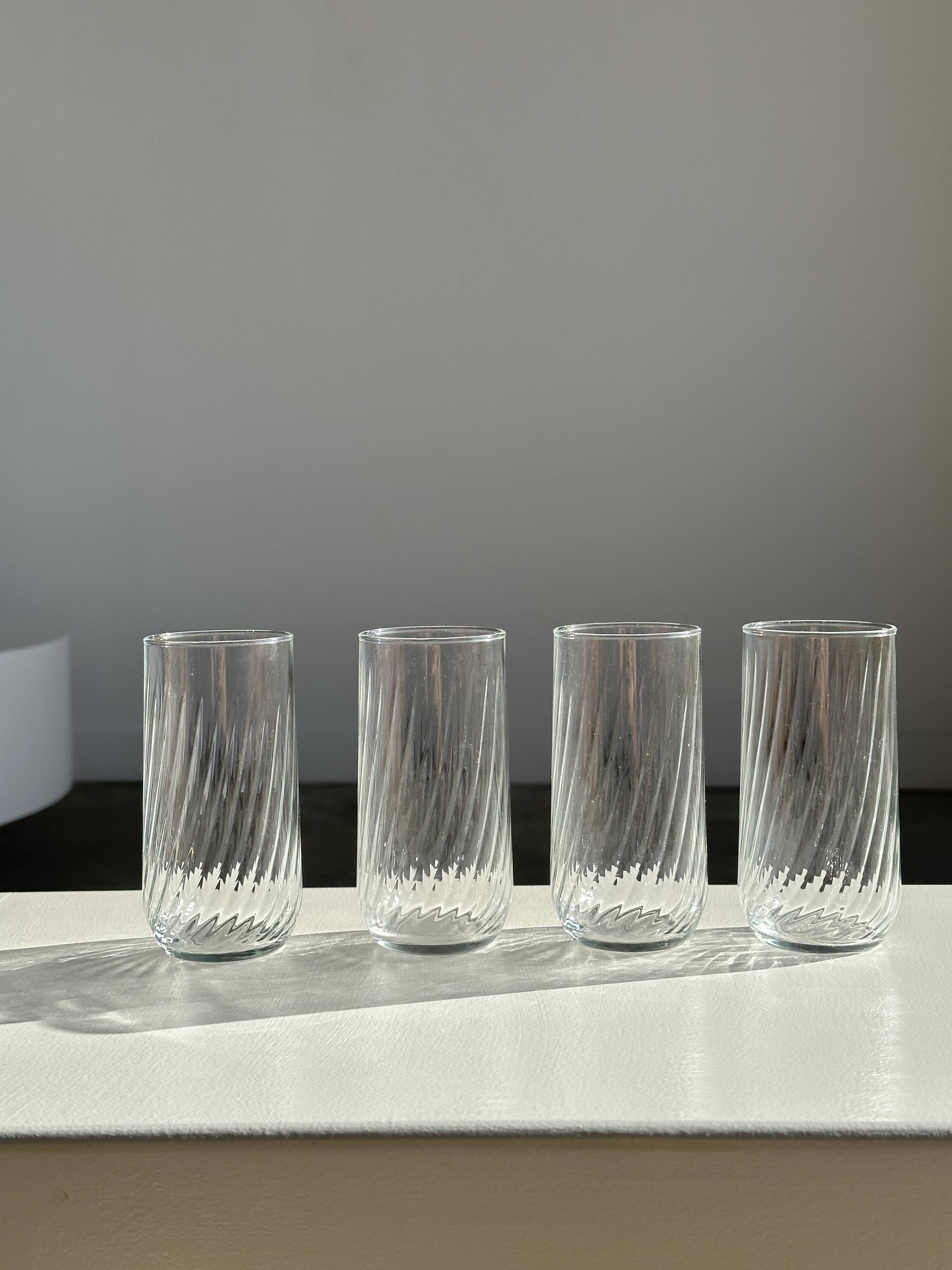 Lot de 4 verres à eau transparent torsadé H:12cm