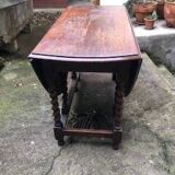 Oval folding English table