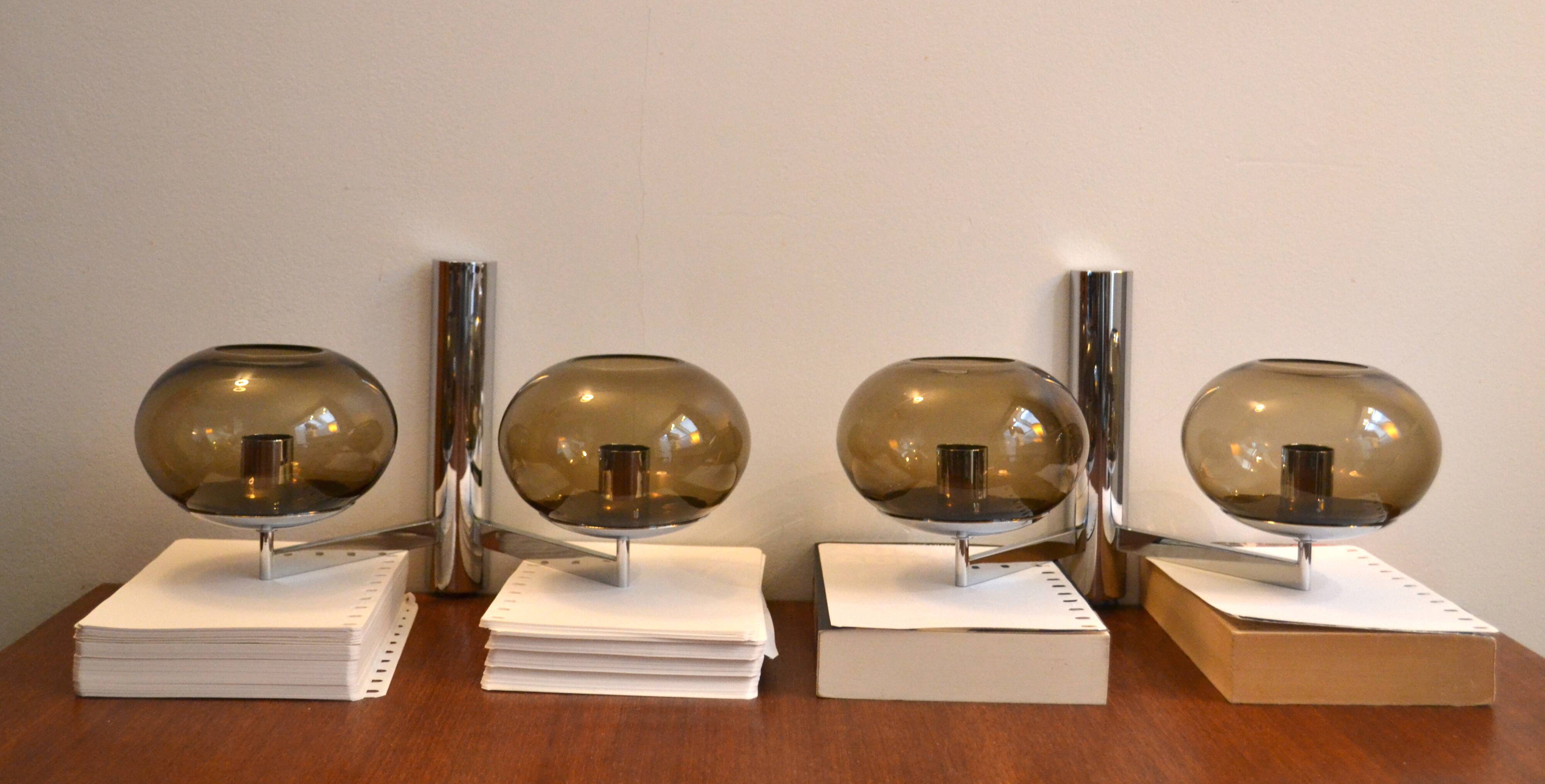 Paires d'appliques Sciolari double verre fumé chrome 70s