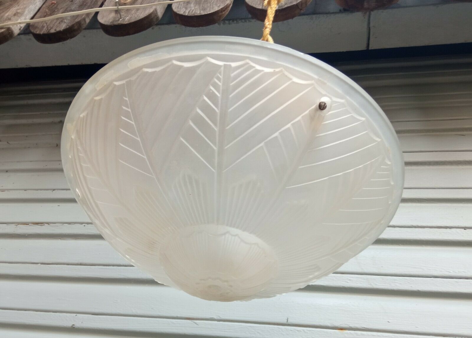 Art Deco ceiling lamp/chandelier in white pressed molded glass in working order
