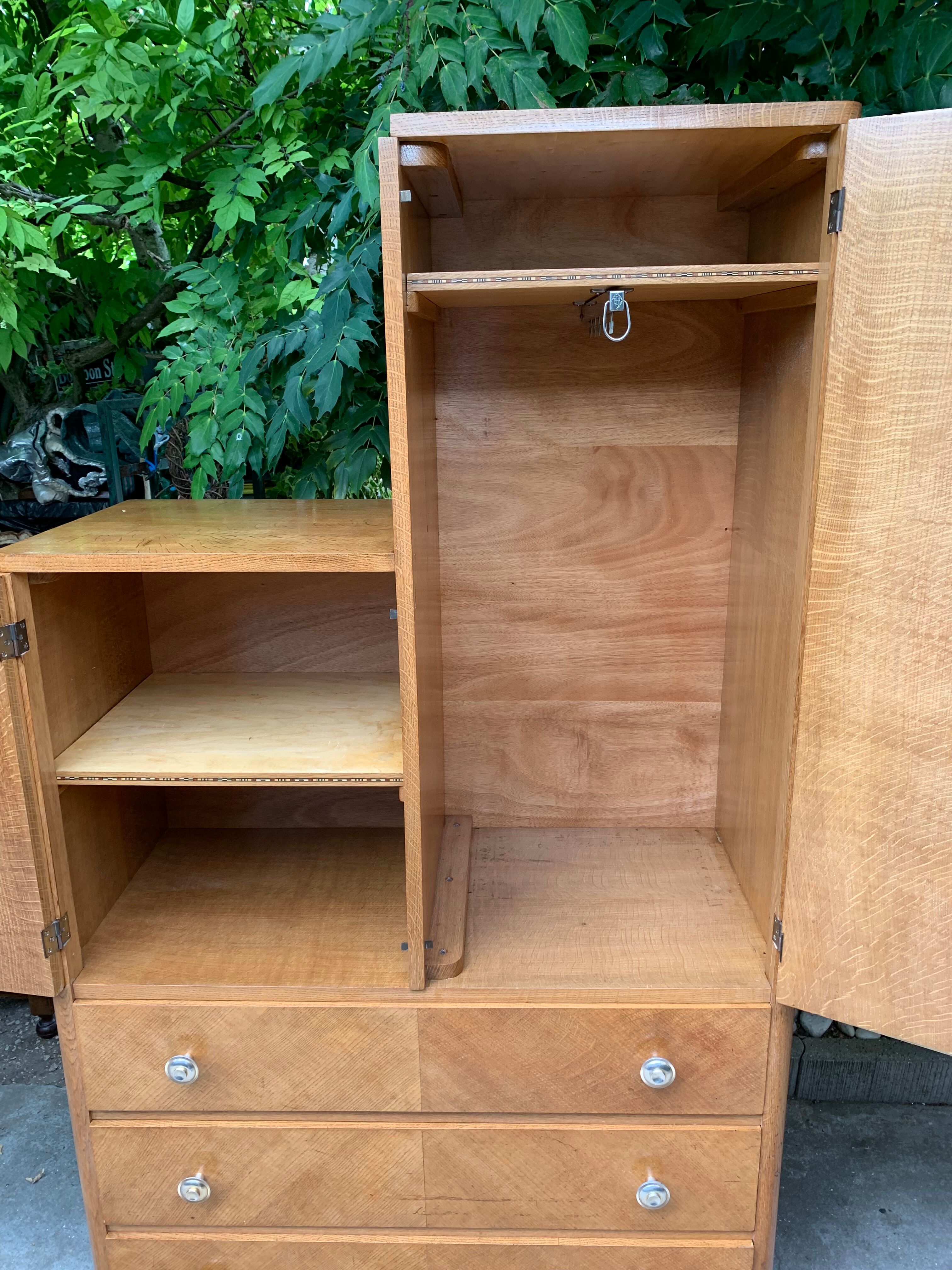 Asymmetrical cabinet 1950