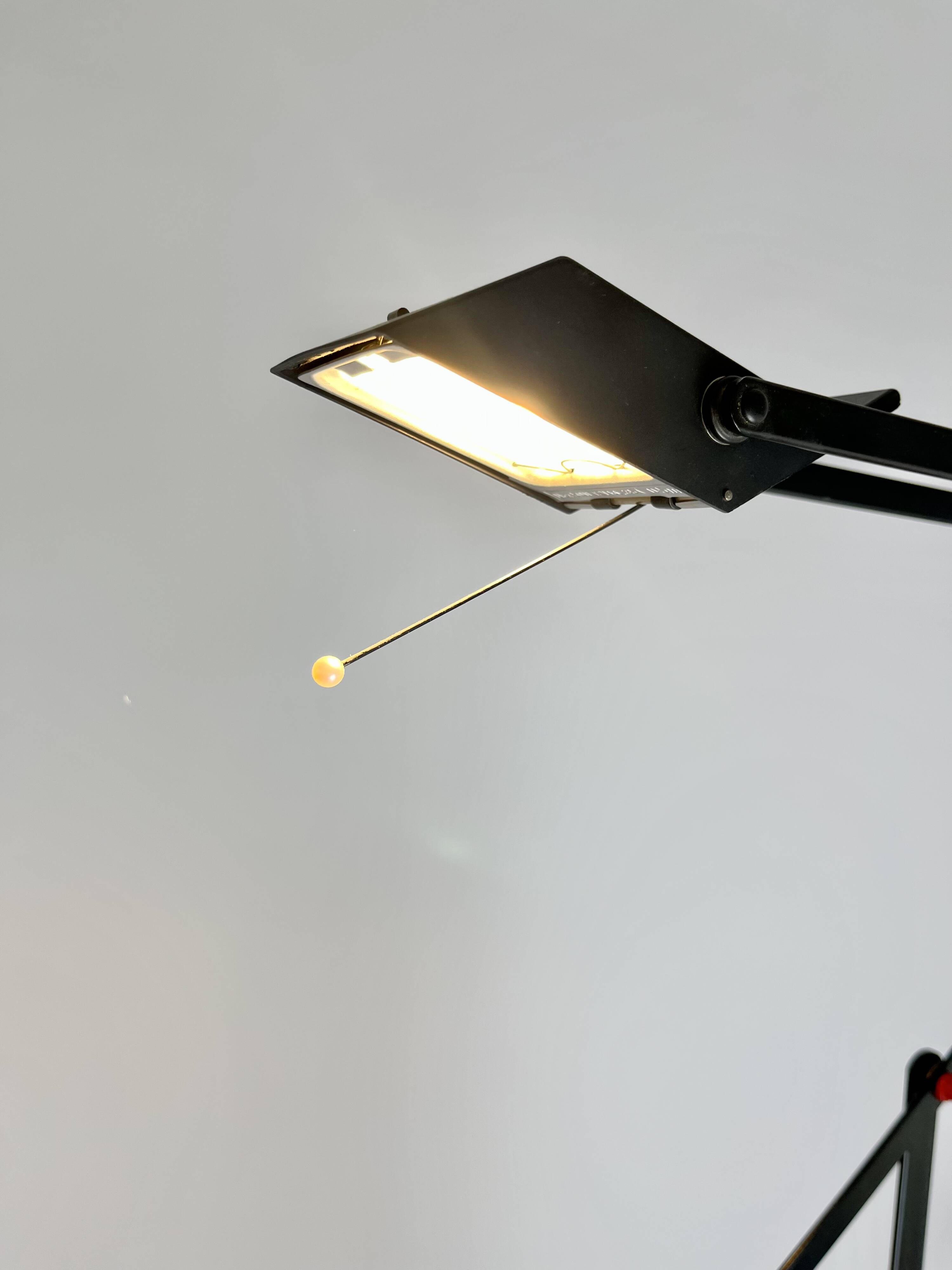 Vintage Artemide Tizio Lamp by Richard Sapper, Italian Design Icon, 1970s