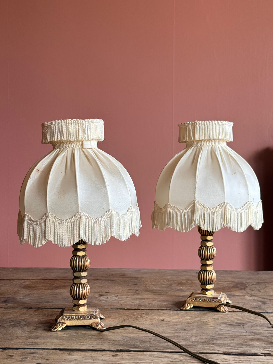 Fringed white bedside lamp