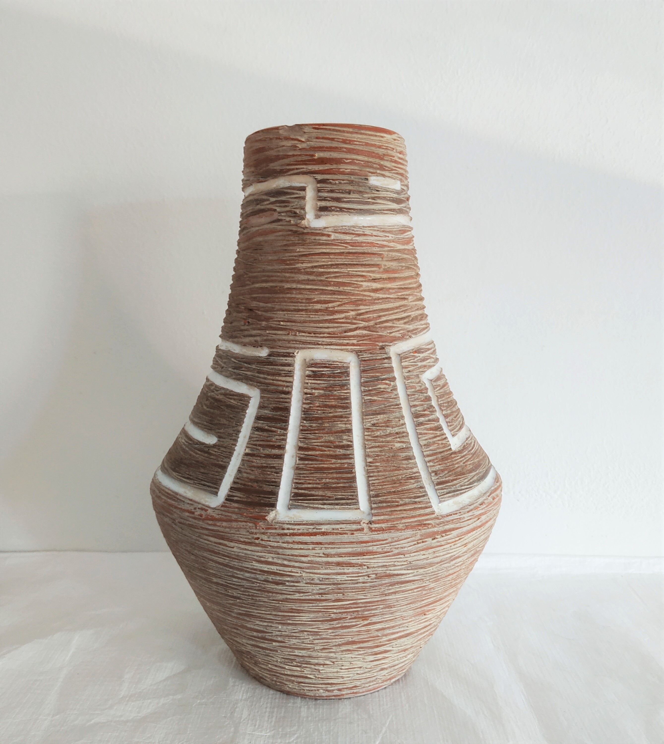 German ceramic vase with geometric patterns with white enamels