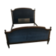 Lit en velours bleu Louis XVI