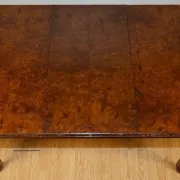 Queen Anne Dining Table in Walnut with Carved Legs, 1930s