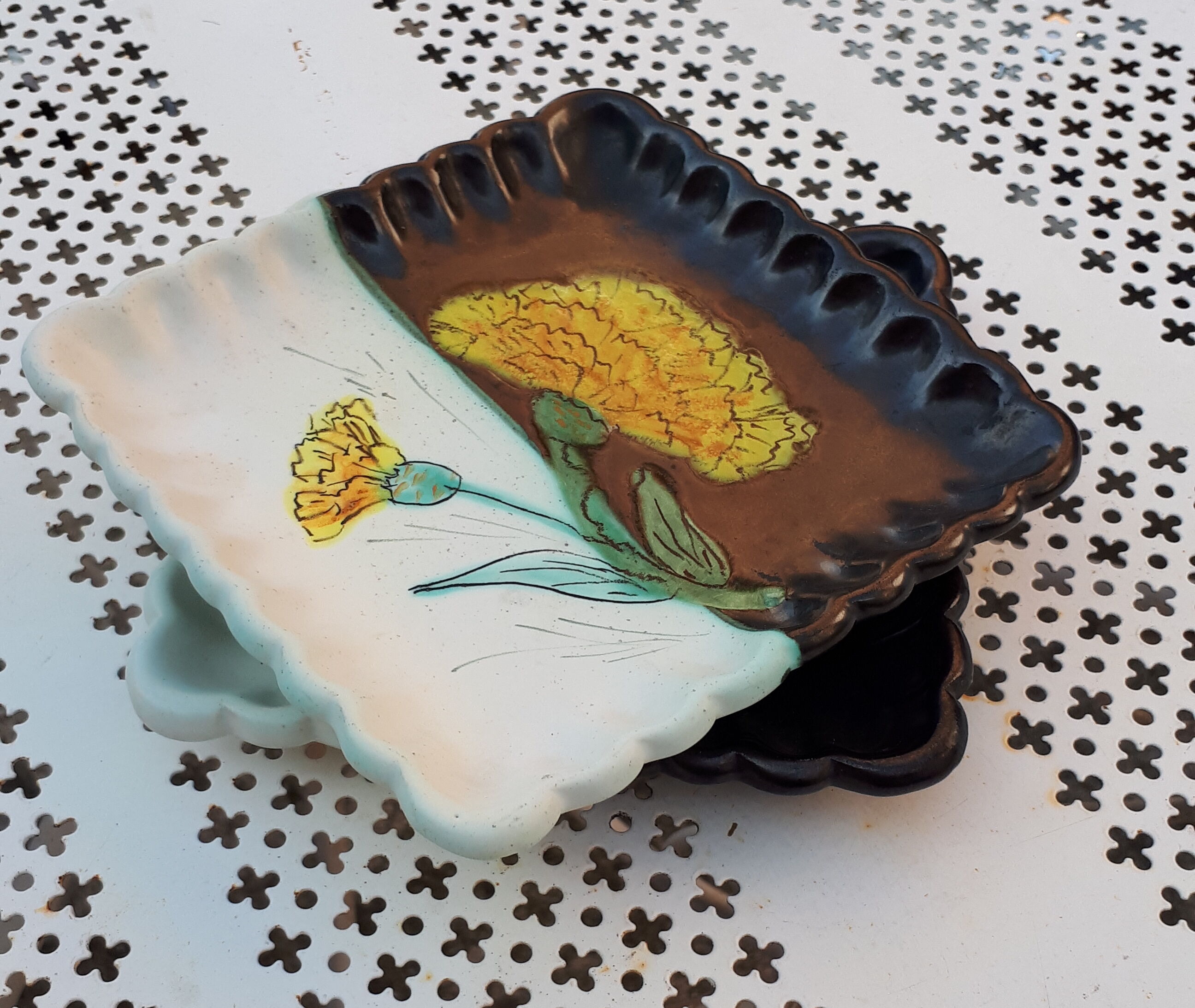 Empty pocket Cerenne Vallauris Yellow Carnation