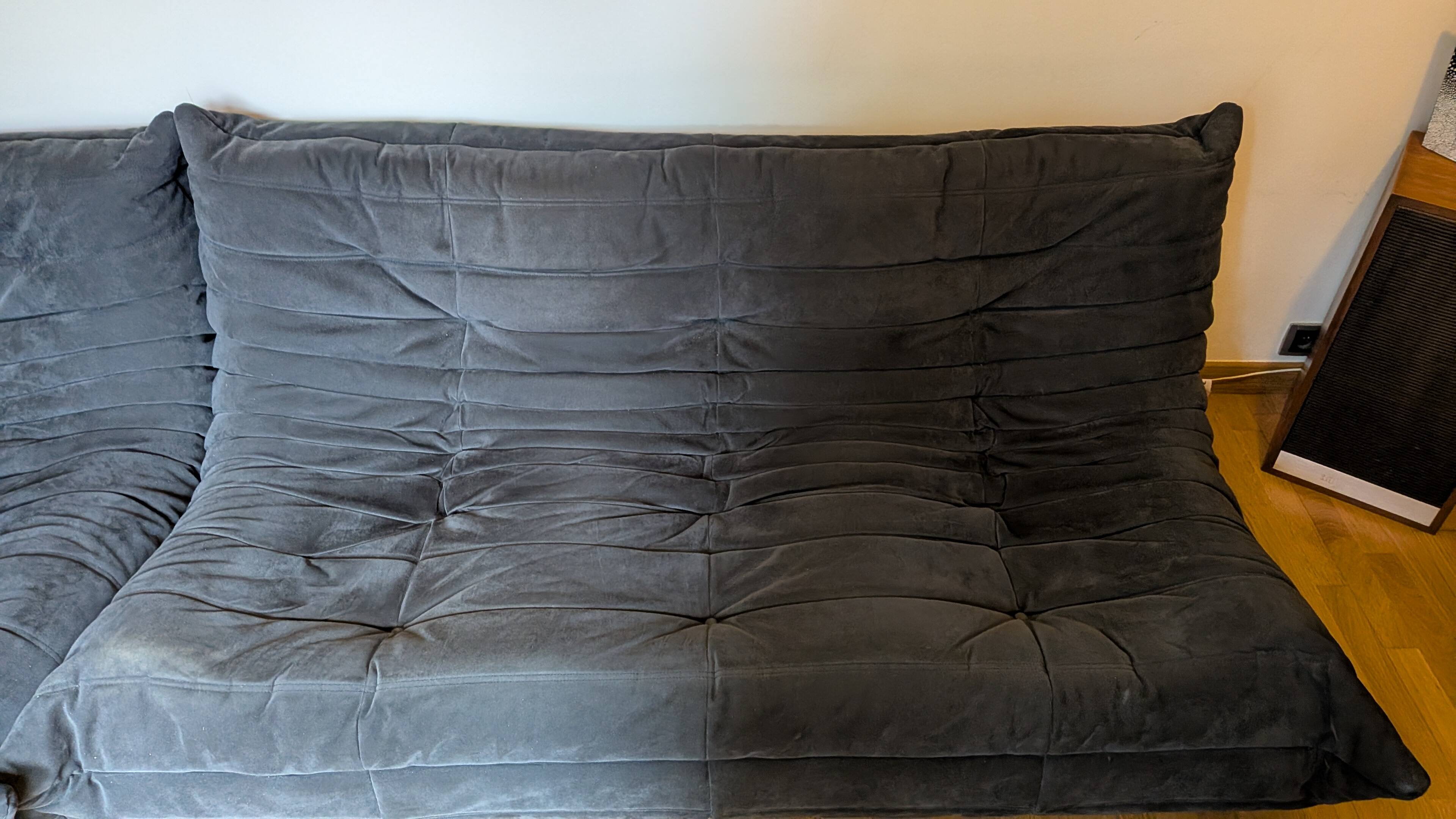 Canapé Togo angle Ligne Roset – Alcantara anthracite