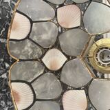 Mother-of-pearl suspension