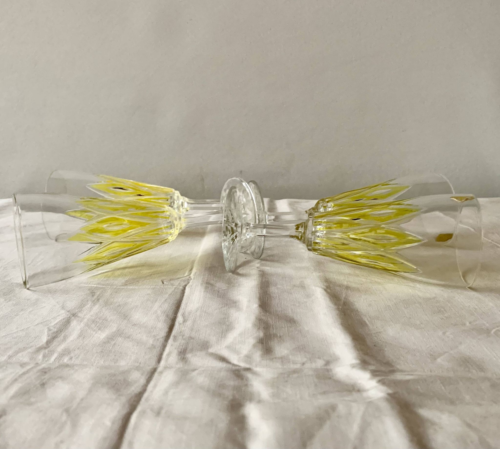 Set of 4 glasses - VMC Reims Arlequin champagne flutes - yellow decor