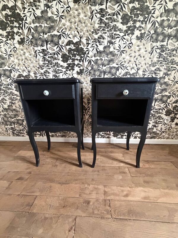 Paire de chevets vintage noir mat relookés – style Louis XV chic – tab
