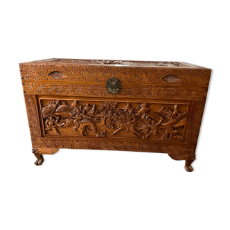 Large chinese chest, carved camphor wood. 1st half of the XXth century