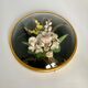 Bulging flower frame