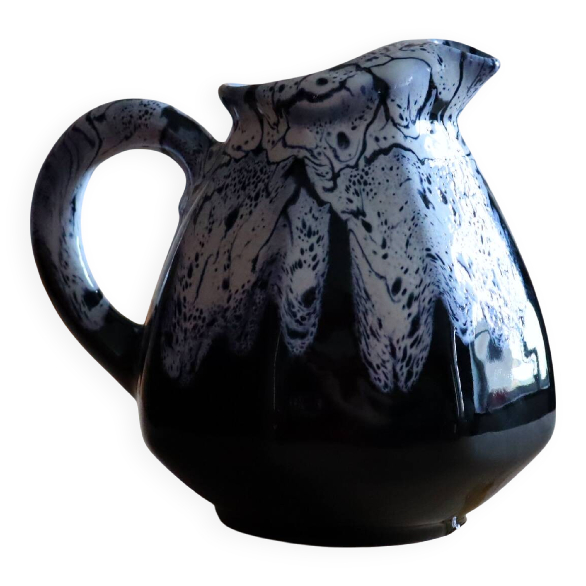 Flame-patterned ceramic pitcher – Vallauris style / Alpho