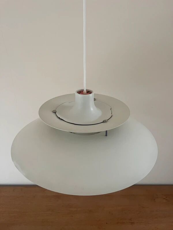 Vintage Louis Poulsen PH5 lamp - Danish design by Poul Henningsen