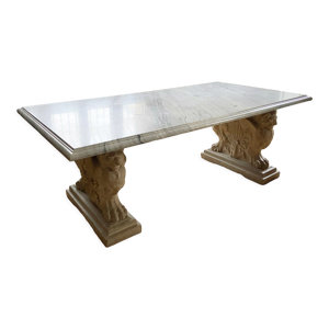 Table en marbre et pierre