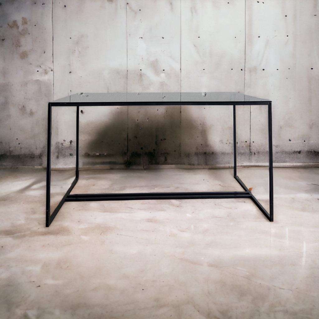 Coffee table in glass and iron
