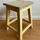 Tabouret de ferme beige